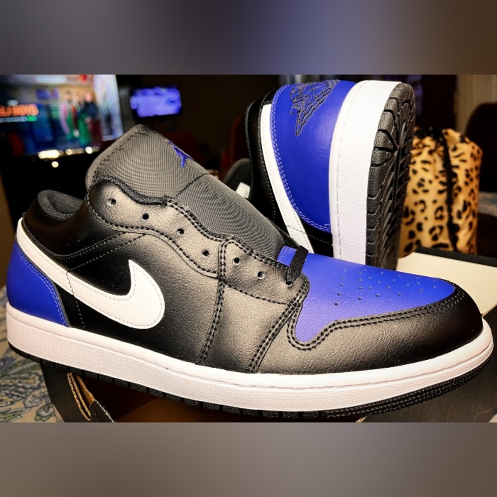 Men's Black and Blue Sneakers